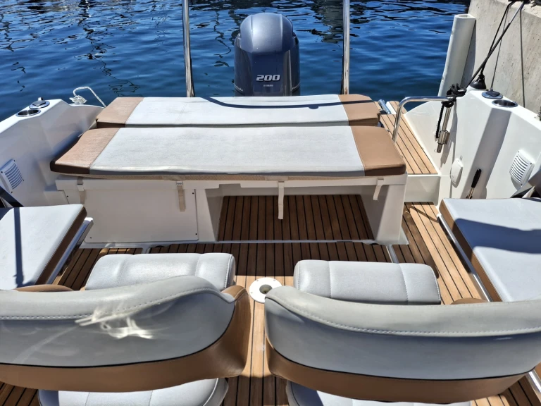 Motorboot mit oder ohne Skipper Bénéteau mieten in Marina de Palamós