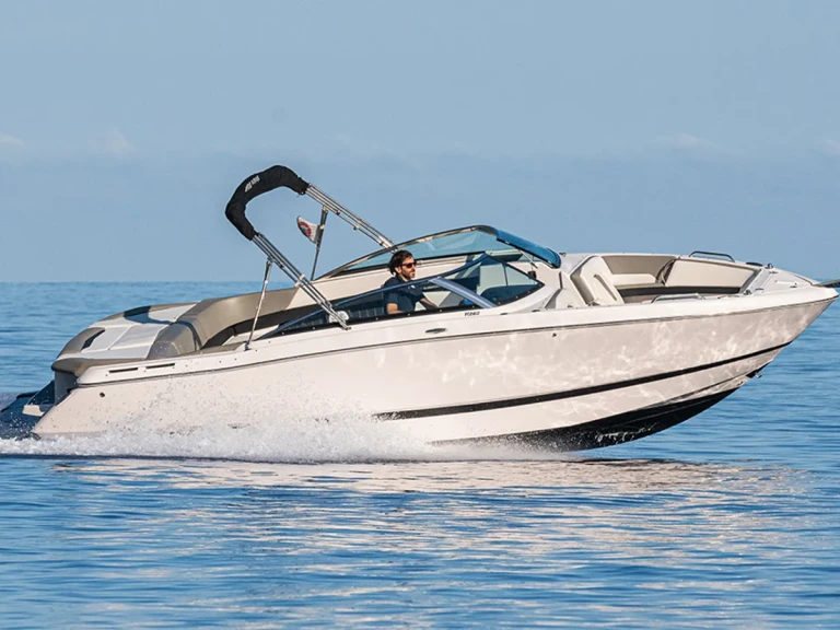 Vermietung Motorboot Four Winns mit Führerschein