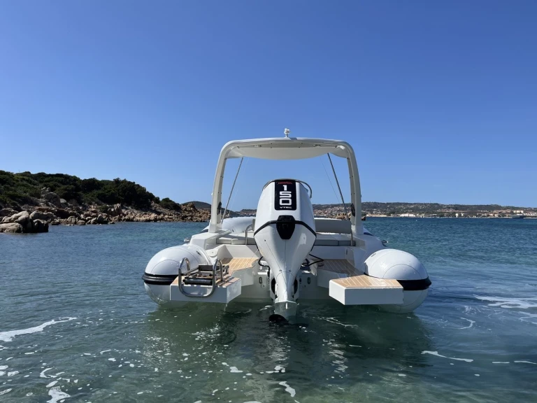 Motorboot mit oder ohne Skipper Altamarea mieten in Cannigione di Arzachena