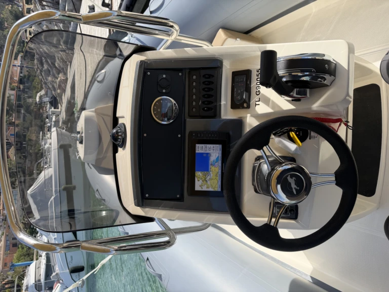 Vermietung Schlauchboot Bwa mit Führerschein