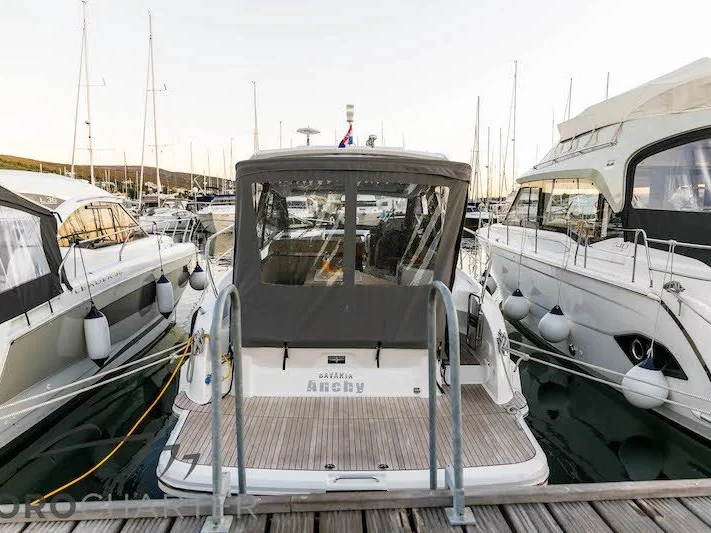 Bavaria Bavaria 33 Sport HT mieten Punat