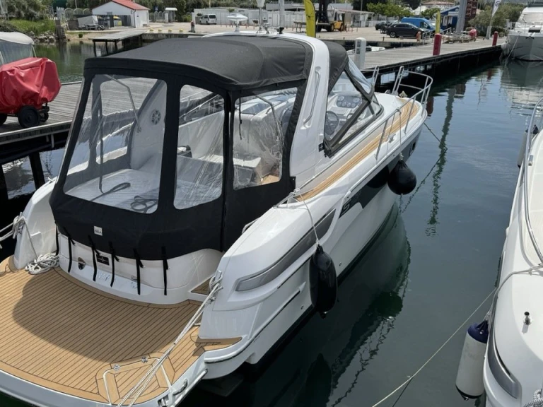 Motorboot mit oder ohne Skipper Bavaria mieten in Punat