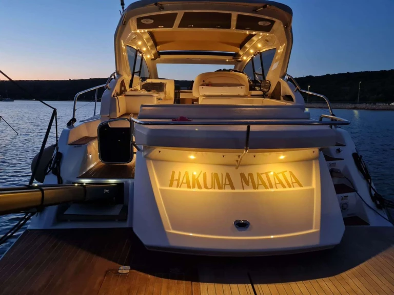 Boot mieten Punat günstig Cranchi M44 HT