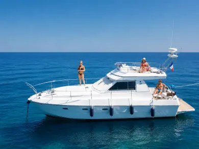 Yacht mit oder ohne Skipper Ferretti mieten in Cannes