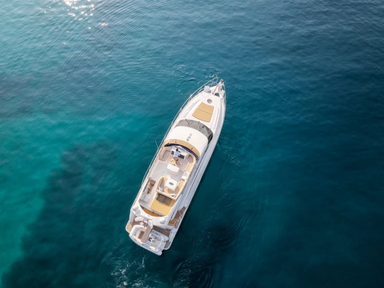 Yacht mieten in Šibenik zum besten Preis