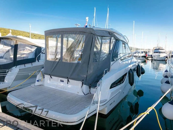 Boot mieten Punat günstig Bavaria 33 Sport HT