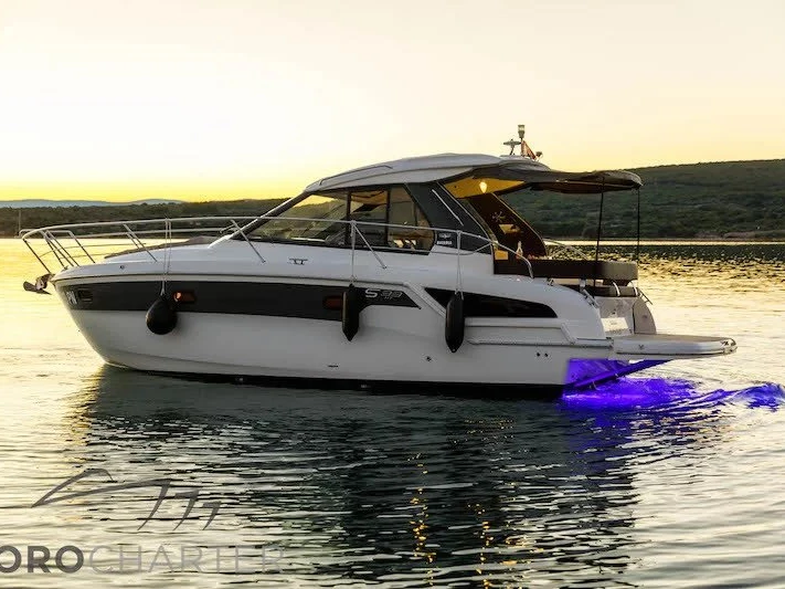 Motorboot mieten in Punat - Bavaria Bavaria 33 Sport HT