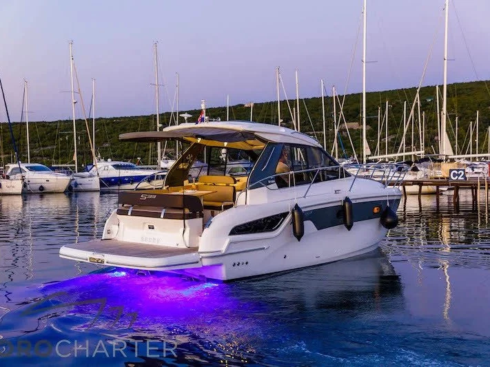 Bootsverleih Bavaria Bavaria 33 Sport HT Punat Samboat