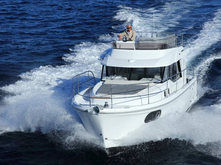Vermietung Yacht Bénéteau mit Führerschein