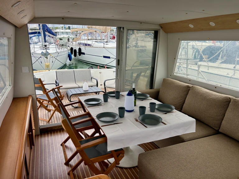 Boot mieten La Rochelle günstig Guy Couach 1400 Fly