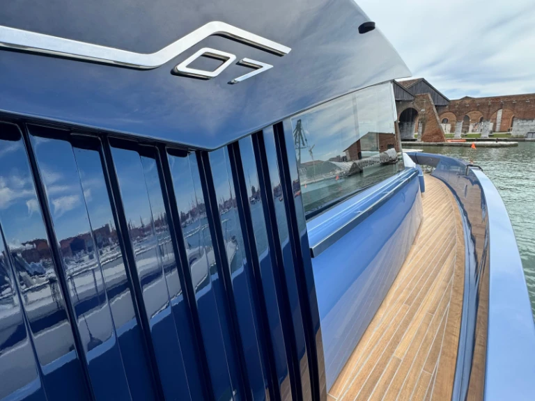 Ein Manda Yachts S07 mieten in Positano