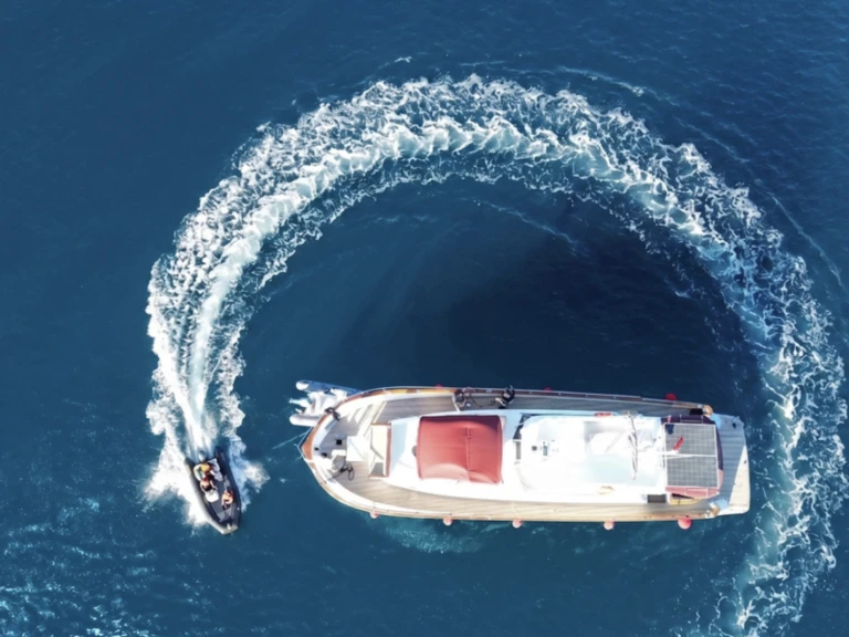 Vermietung Motorboot Azimut mit Führerschein