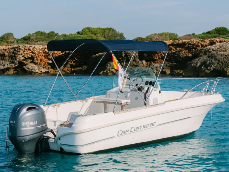 Motorboot mieten in Cala en Bosch zum besten Preis