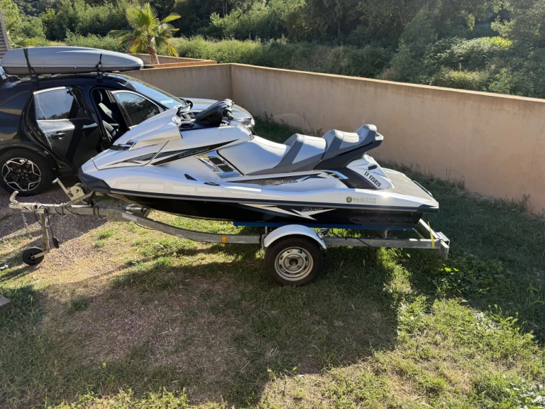 Ein Yamaha Yamaha FX HO mieten in Agay