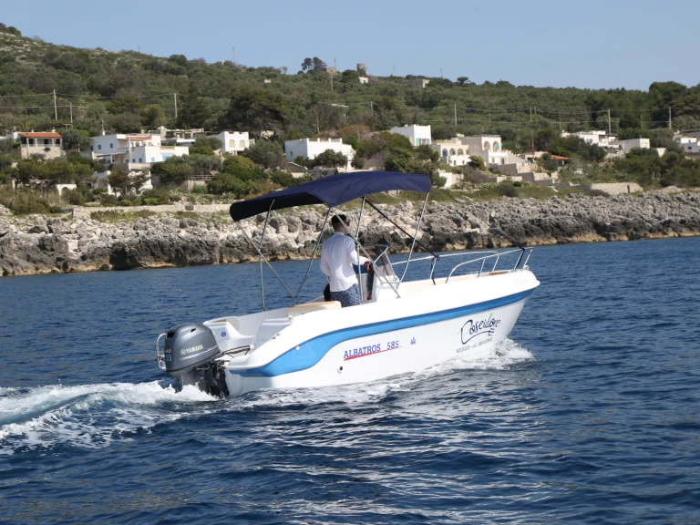 Motorboot mit oder ohne Skipper Albatross mieten in Marina di Andrano