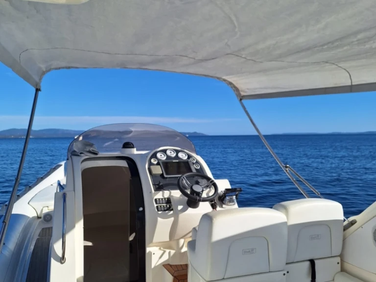 Boot mieten Hyères günstig BWA 34