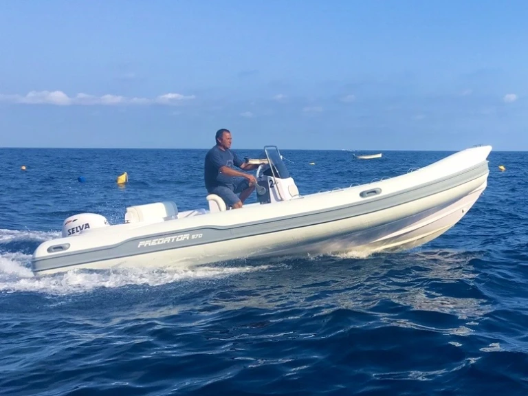 Schlauchboot mieten in Praiano zum besten Preis