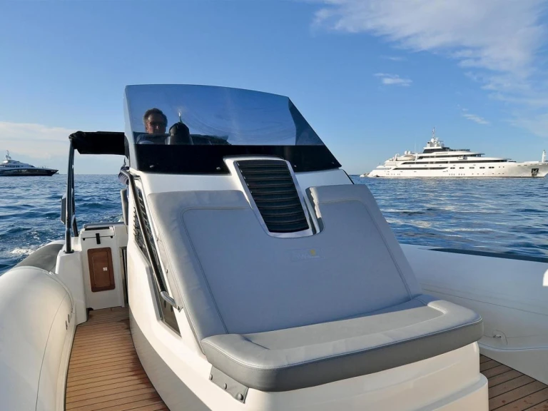 Schlauchboot mit oder ohne Skipper Bwa mieten in Cogolin