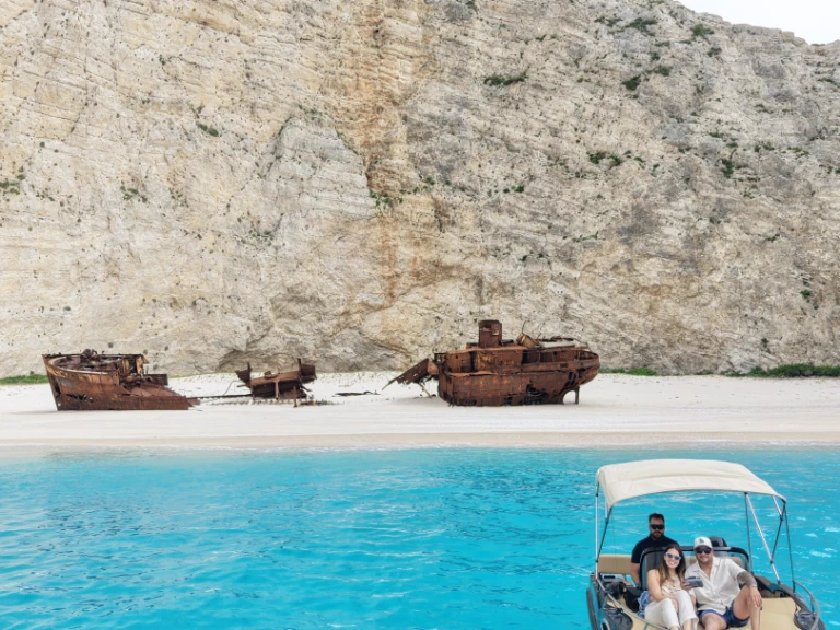 Motorboot mit oder ohne Skipper Nireus mieten in Zakynthos