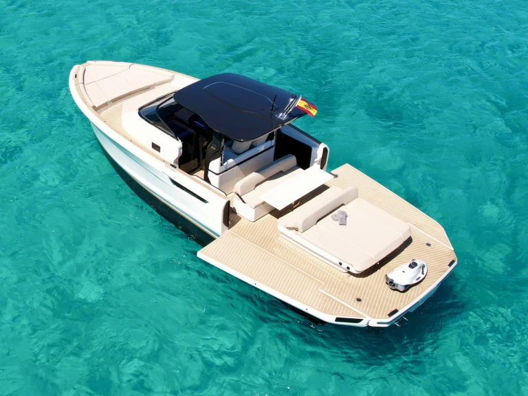 YachtCharter in Ibiza Town - BELLINI 36 auf SamBoat