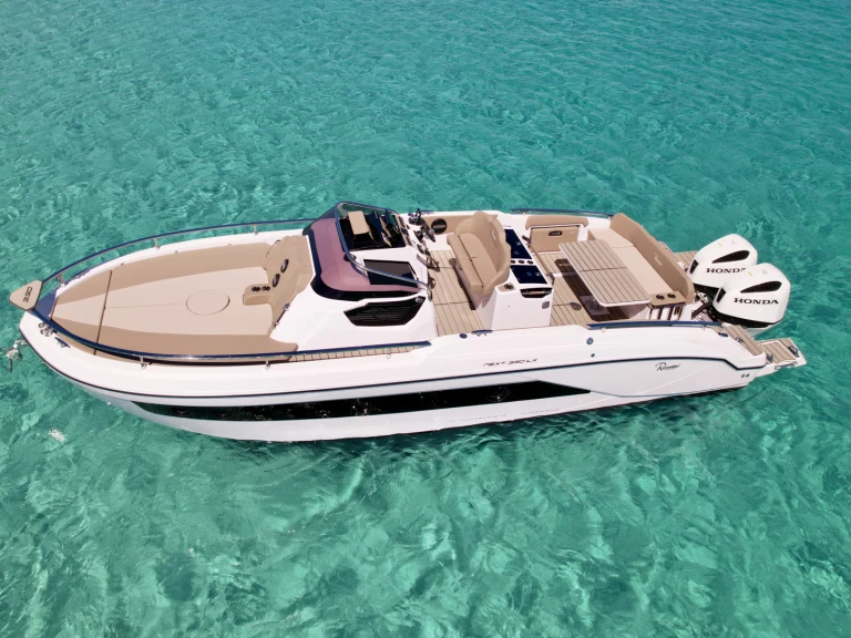 Ein Ranieri 330 LX mieten in Ibiza Town