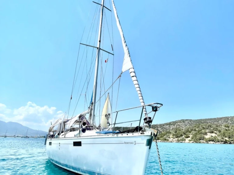 YachtCharter in Ibiza Town - Bénéteau Oceanis 390 auf SamBoat