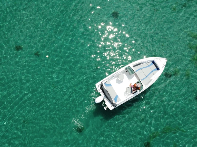 Motorboot mieten in Chalkidiki (Regionalbezirk) zum besten Preis