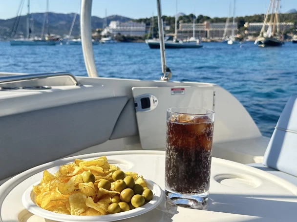 YachtCharter in Santa ponça - Sea Ray Sea Ray 240 Sundeck auf SamBoat
