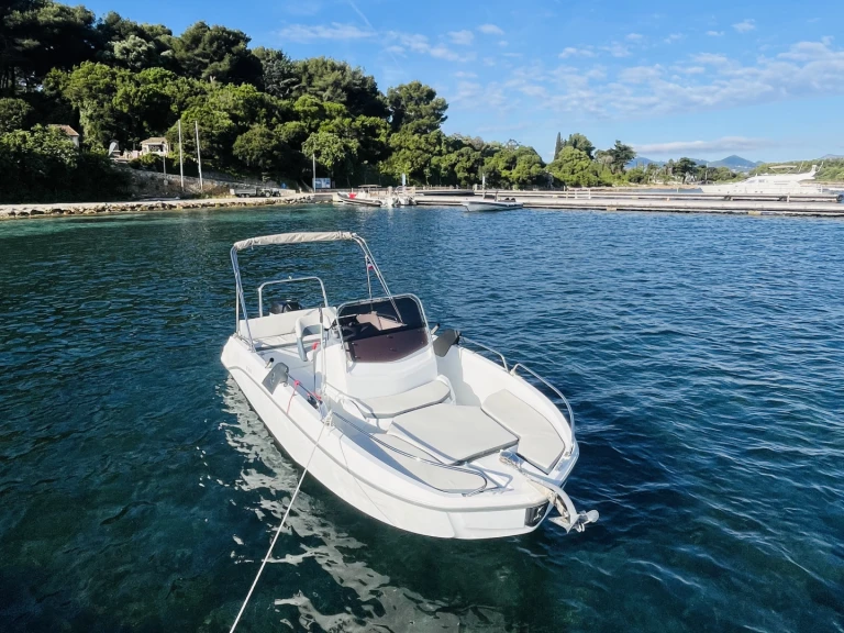 Bootsverleih Bénéteau Flyer 6.6 SPACEdeck Antibes Samboat