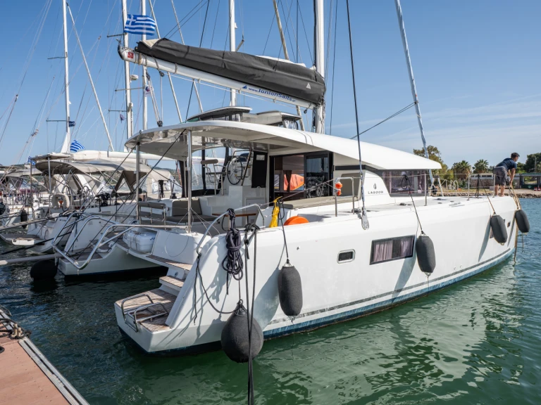 Katamaran mit oder ohne Skipper Lagoon mieten in Néa Péramos