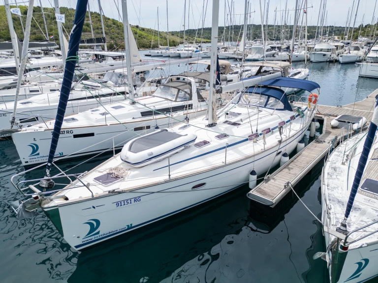 Ein Bavaria Cruiser 46 mieten in Primošten