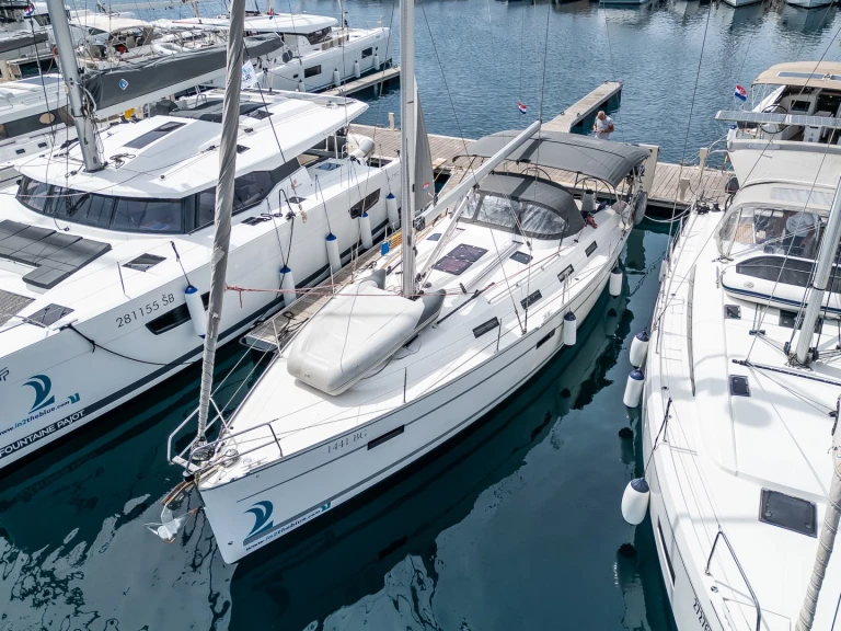 YachtCharter in Primošten - Bavaria Cruiser 40 auf SamBoat