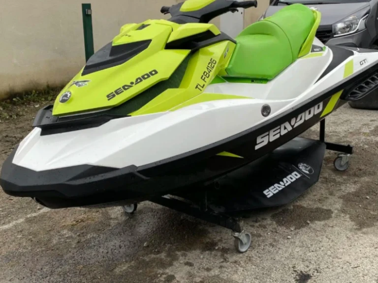 Jetski mieten in Canet-en-Roussillon zum besten Preis