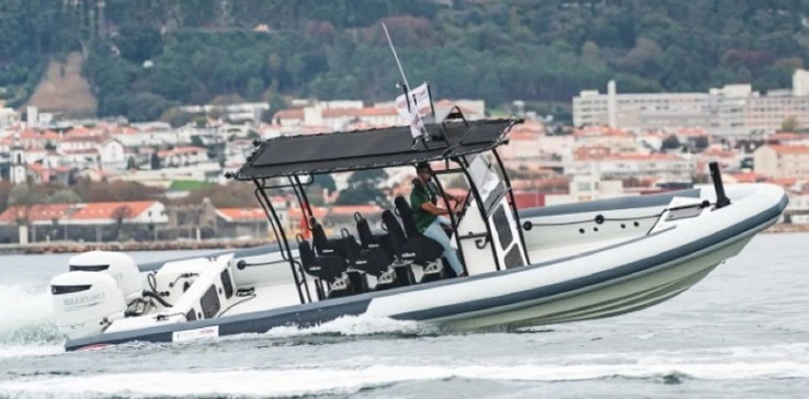 Ein Searib's 9.60 PRO mieten in Arzon