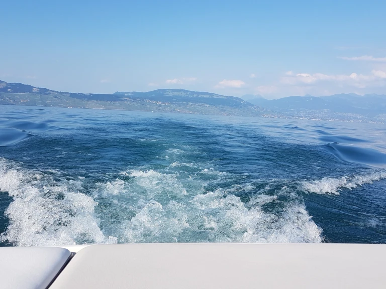Motorboot mieten in Lugrin zum besten Preis