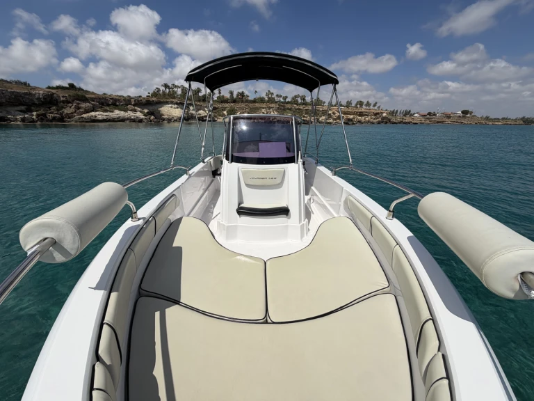 Ein Ranieri Voyager 19 S mieten in Protaras