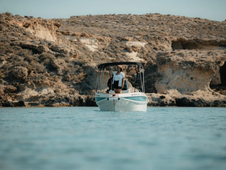 YachtCharter in Órmos Makry-Gialoú - Nireus Azzara 49s auf SamBoat