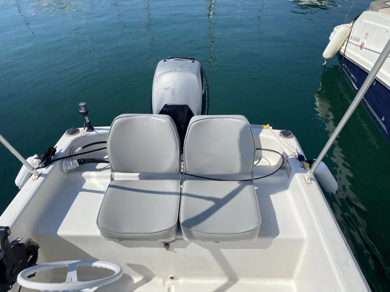 Motorboot mit oder ohne Skipper Quicksilver mieten in Golfe-Juan