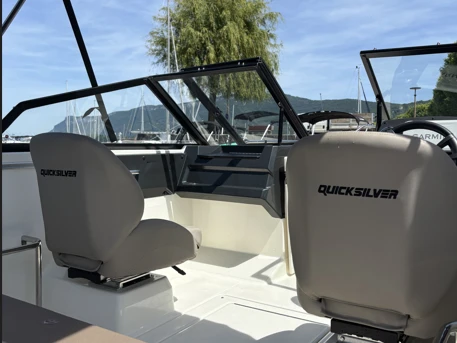 Ein Quicksilver Activ 555 Bowrider mieten in Aix-les-Bains