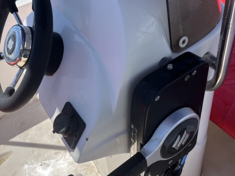 Vermietung Motorboot Astec mit Führerschein