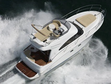 YachtCharter in Punat - Bénéteau Antares 11 FLY auf SamBoat