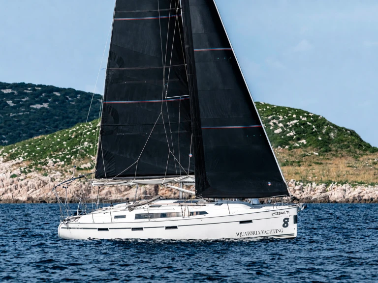 Ein Bavaria Cruiser 41S mieten in Pirovac
