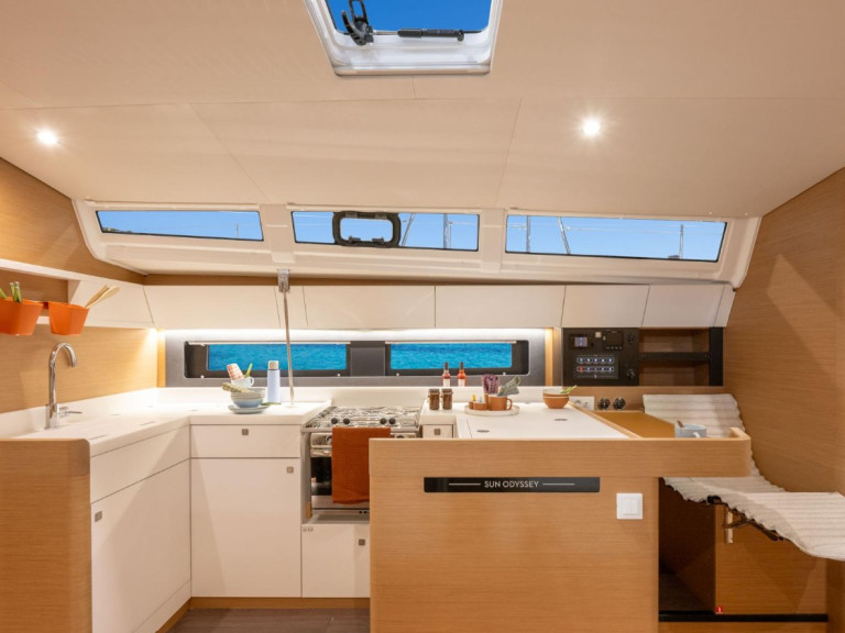 Jeanneau Sun Odyssey 455 mieten Parham Town