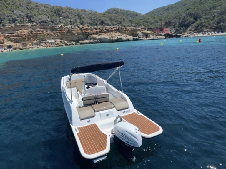 YachtCharter in Torredembarra - V2 BOATS 5.0 SPORT auf SamBoat