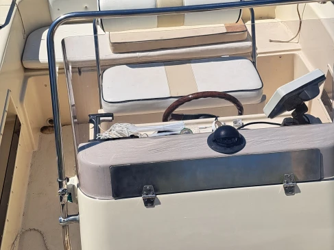 Vermietung Motorboot Astra mit Führerschein