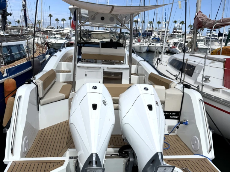 Motorboot mit oder ohne Skipper Pyxis mieten in Golfe-Juan