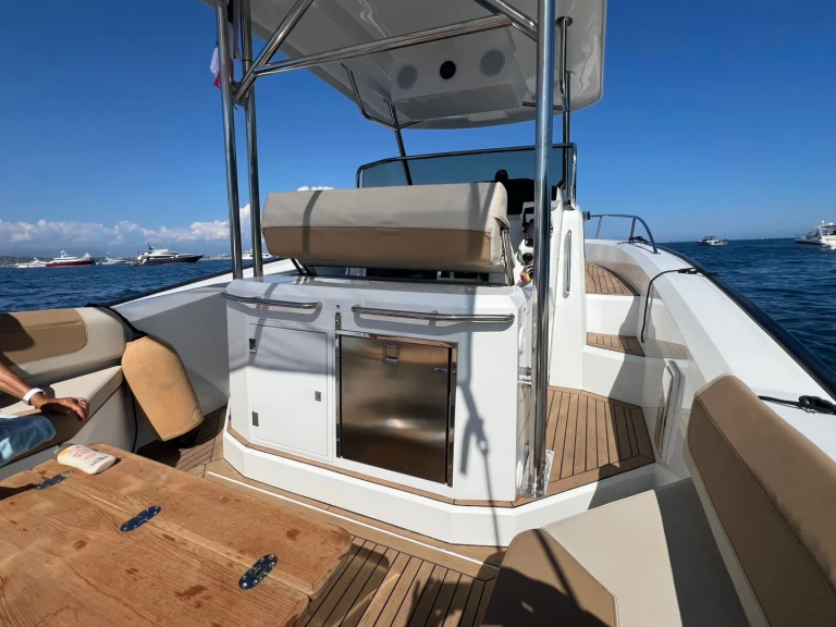 Motorboot mieten in Golfe-Juan zum besten Preis