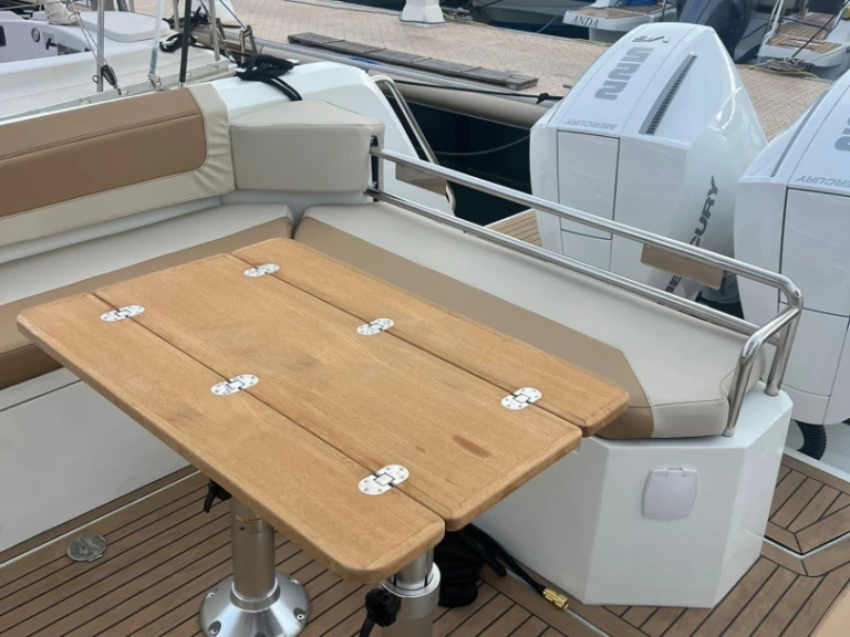 Vermietung Motorboot Pyxis mit Führerschein