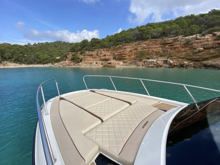 Quicksilver Activ 875 Sundeck mieten Sant Antoni de Portmany