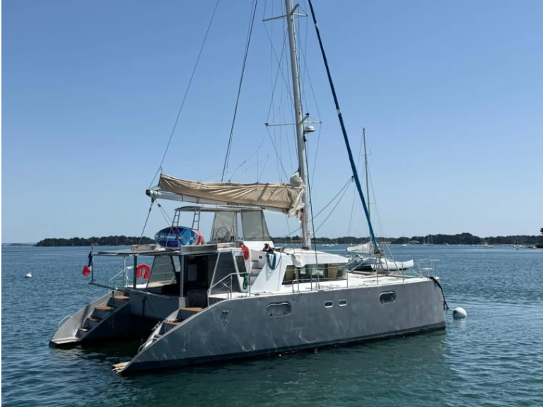 Katamaran mit oder ohne Skipper VISAGE mieten in Pointe-à-Pitre